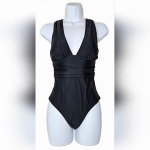 NWT Cupshe Women's One-Piece V-Neck Ruched Cross Back Swimsuit Black Size S